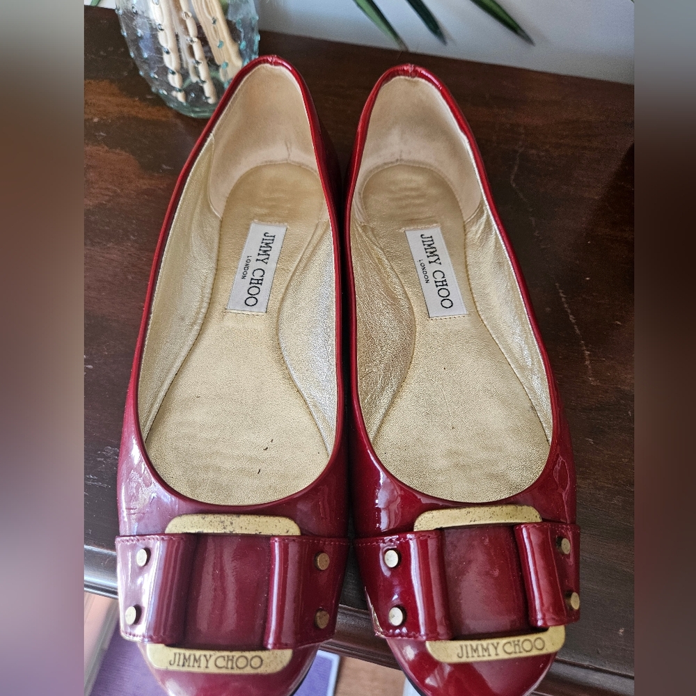 Jimmy Choo Glossy Patent Leather Red Flats with Gold Accents - Size 38.5 - Picture 3 of 15